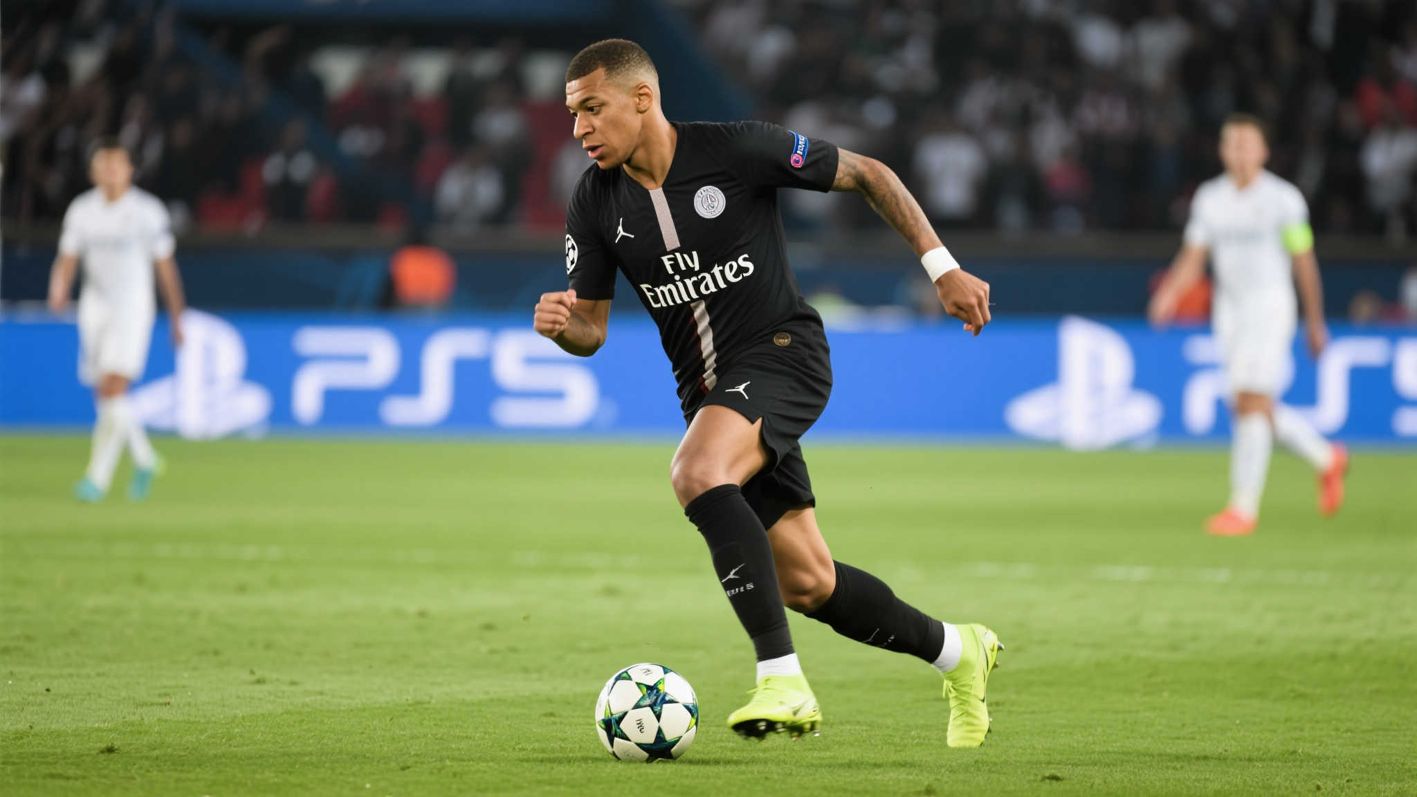 曼城狂胜6球!哈兰德世俱杯首秀破门,全场炸裂神技引万人欢呼 他的身影遍布每一个关键环节,通过实际行动诠释什么叫